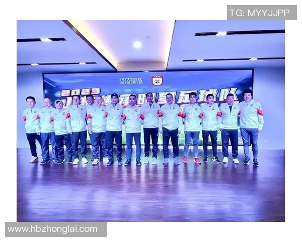 杭州足球队精英赛征程揭秘:从青涩起步到荣耀巅峰的奋斗故事 杭州足球队精英赛征程揭秘:从青涩起步到荣耀巅峰的奋斗故事