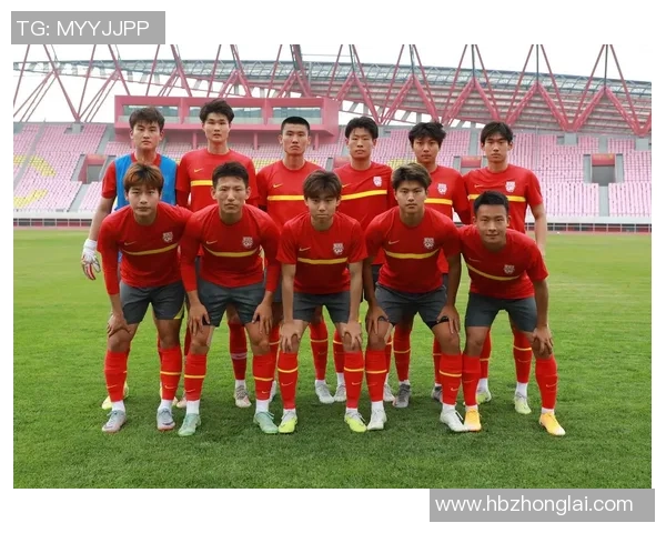 足球明星汇聚各大队伍展现激情与荣耀的赛场传奇 足球明星汇聚各大队伍展现激情与荣耀的赛场传奇