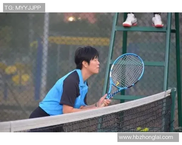 南京网球队的训练与比赛状态全景揭秘，网球巨献带你深入了解他们的奋斗历程